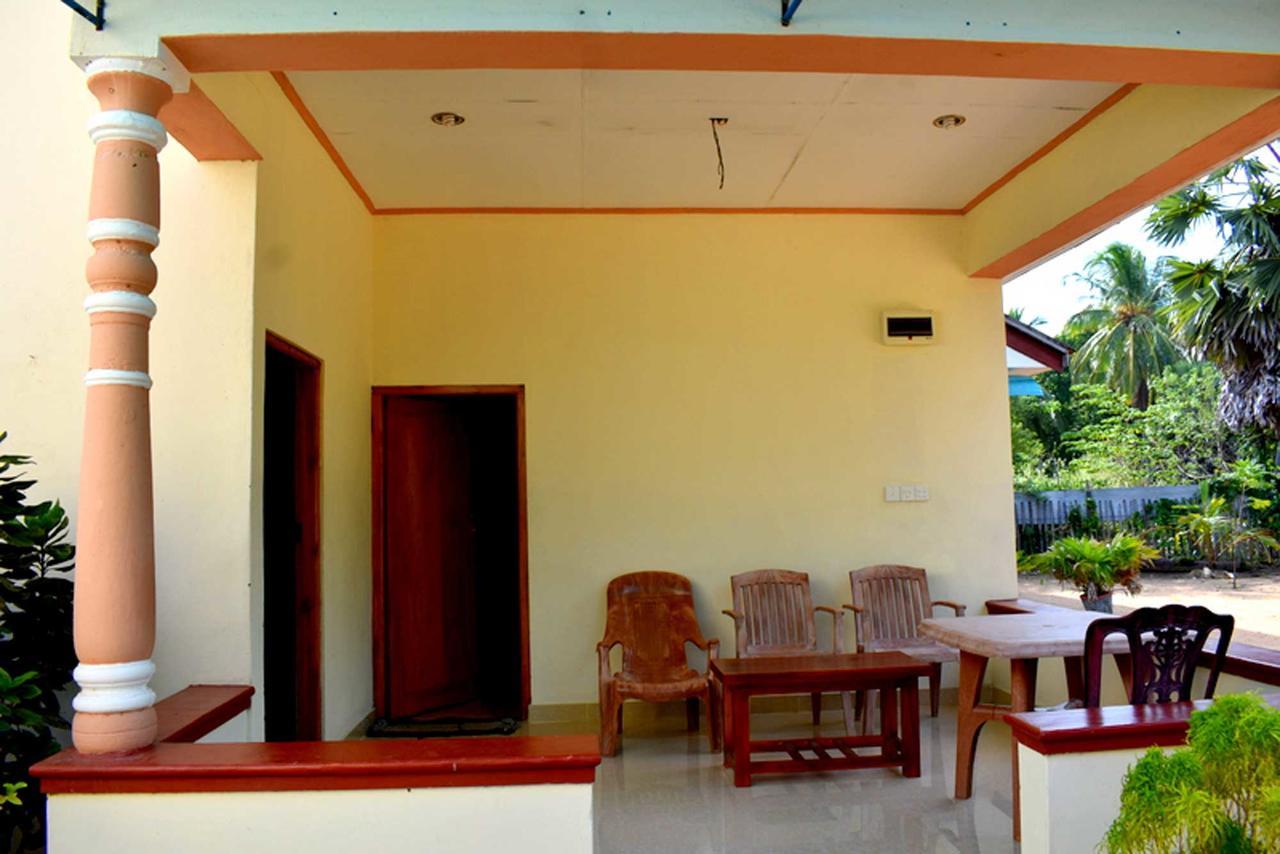 Yaswi Guest House Passikudah Exterior foto
