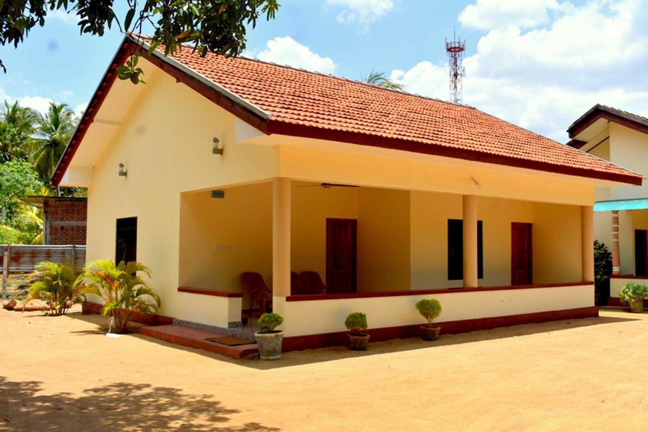 Yaswi Guest House Passikudah Exterior foto
