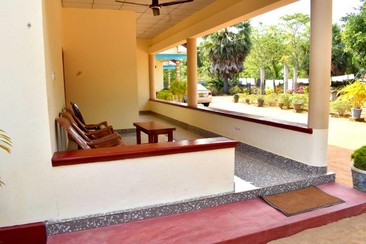 Yaswi Guest House Passikudah Exterior foto
